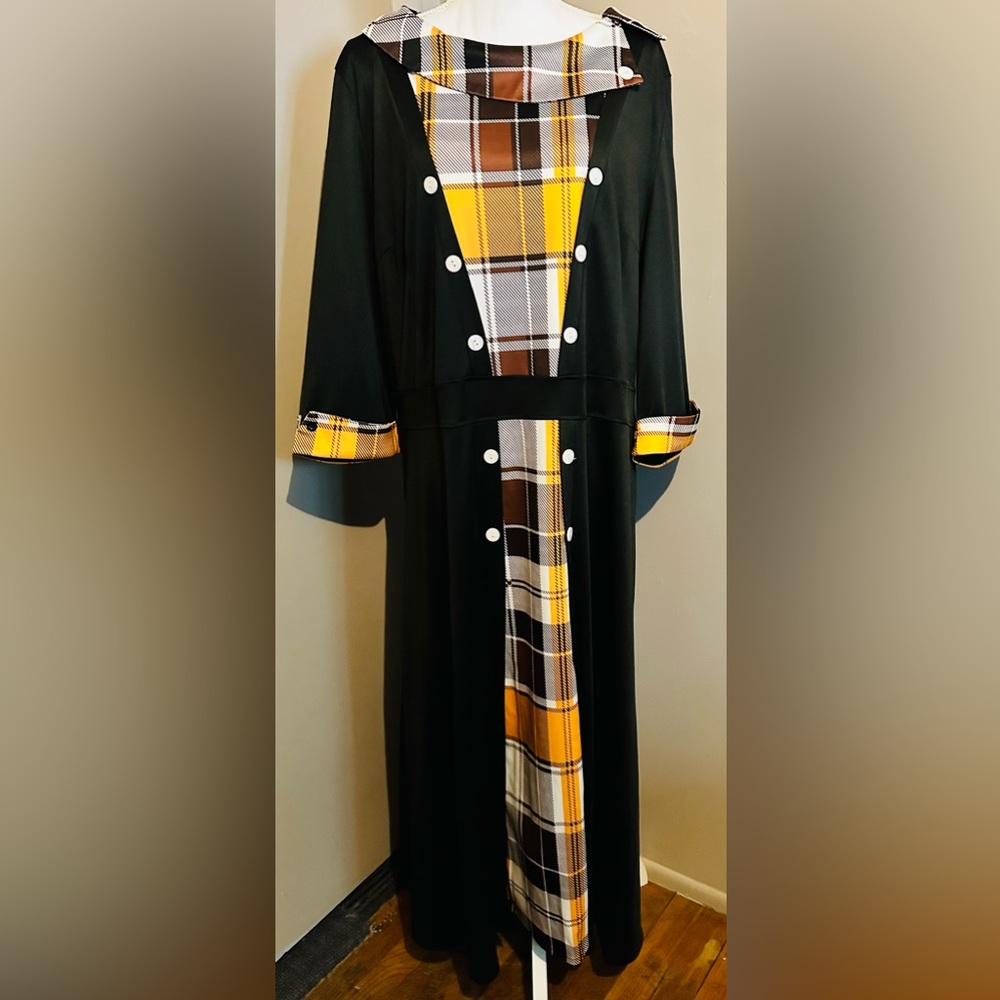 MIDI dress, black with yellow, brown and white plaid. Size 2X